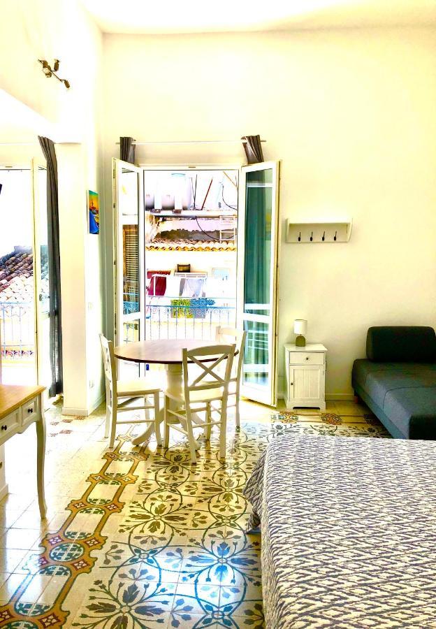 Casa Colore Loft กัสเตลลัมมาเร เดล โกลโฟ ภายนอก รูปภาพ